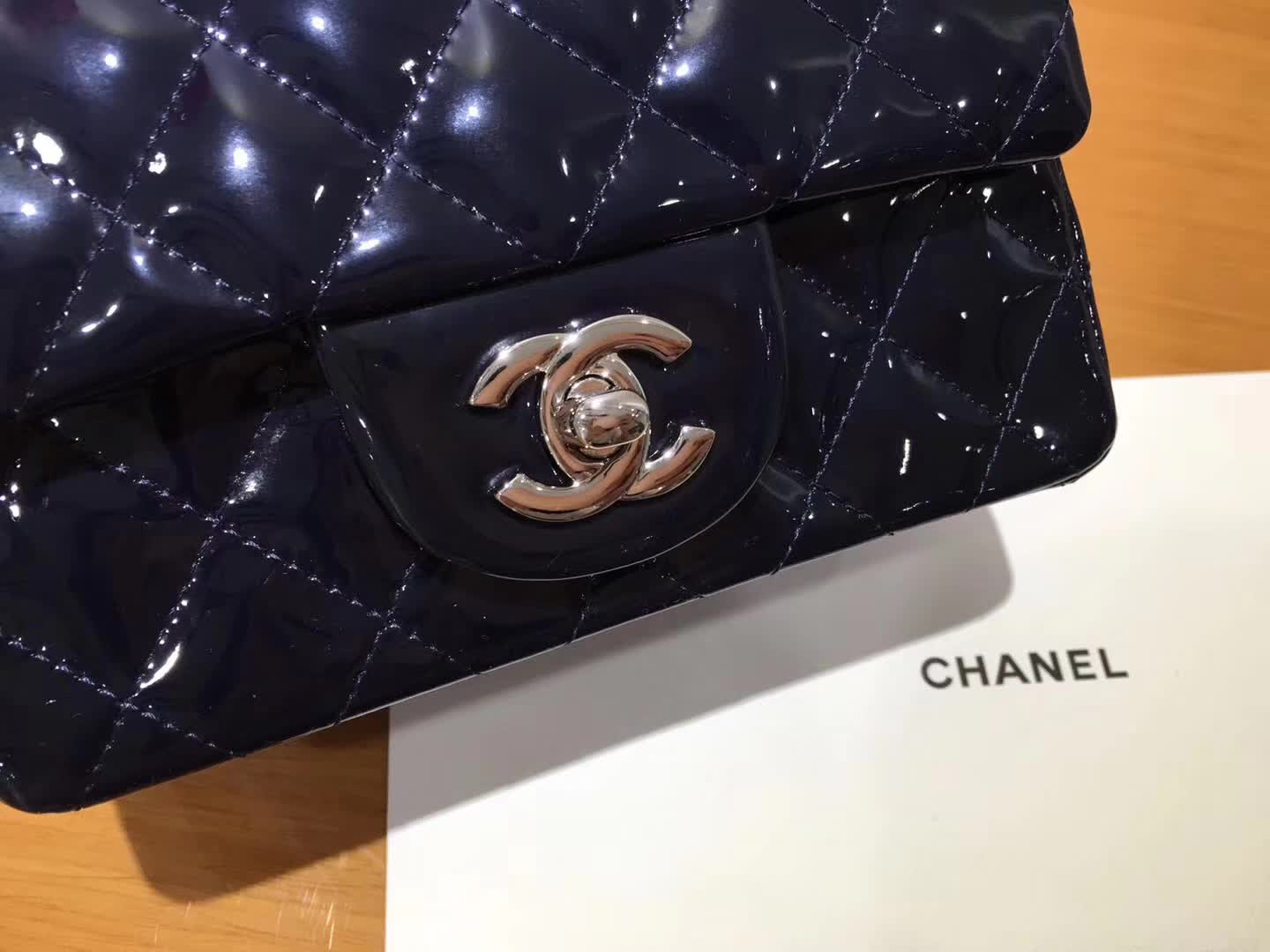 Chanel 香奈儿 Classic Flap 漆皮 宝石蓝 17cm  银