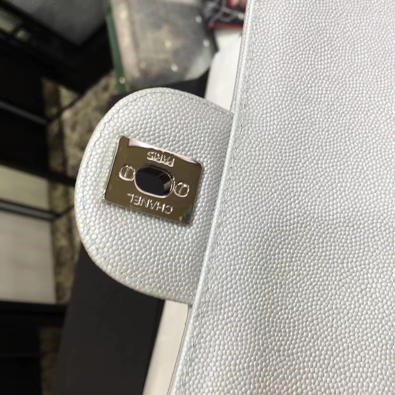 CHANEL 香奈儿 Classic Flap Bag  进口小鱼子酱 25cm 现货 感受细节 感受工艺 银色 银扣