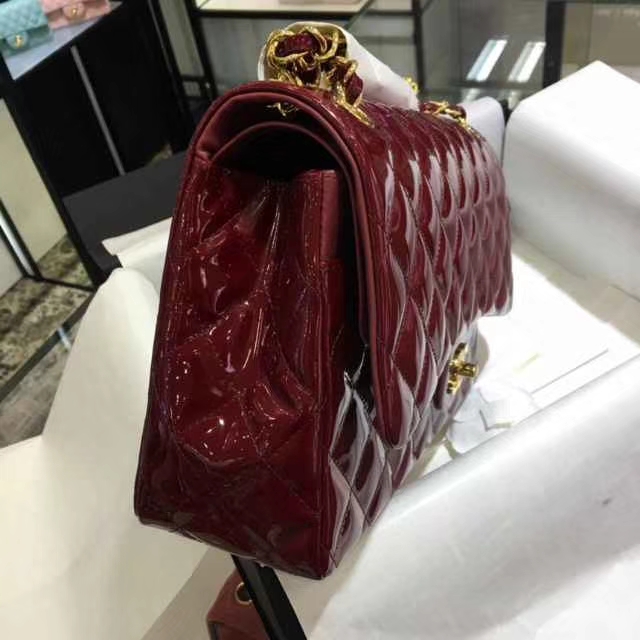 Chanel 香奈儿 Classic Flap Bag  进口漆皮 30cm 酒红色 金扣