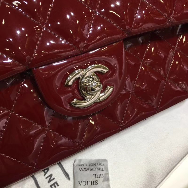 Chanel 香奈儿 Classic Flap Bag  进口漆皮 25cm 酒红 银扣