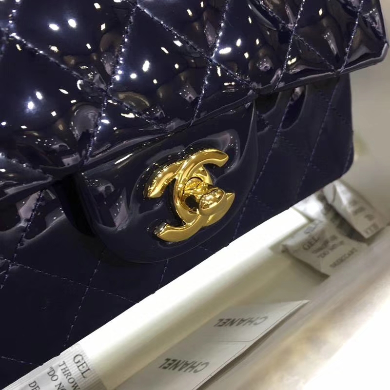 Chanel 香奈儿 Classic Flap Bag  进口漆皮 20cm 海军蓝 金扣