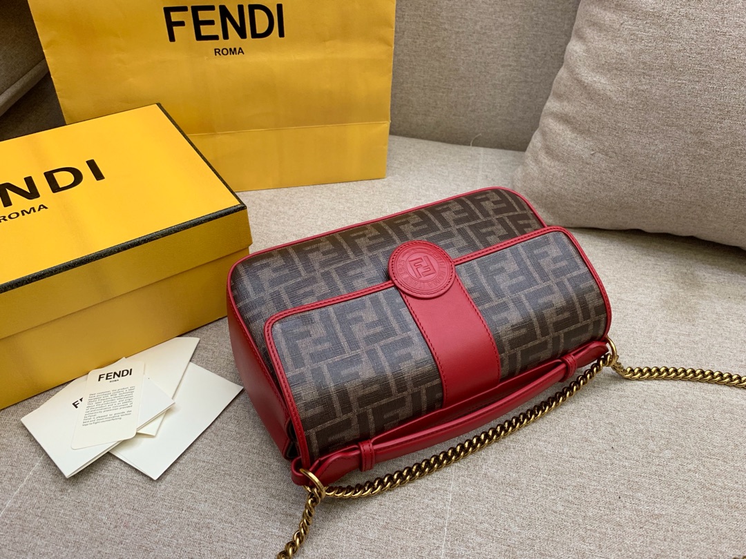 Fendi 芬迪现货 双面手提包 金属 F 图案 肩背斜跨手提 布压制对版面料 饰有棕色 FF 主题图 27x16x8cm