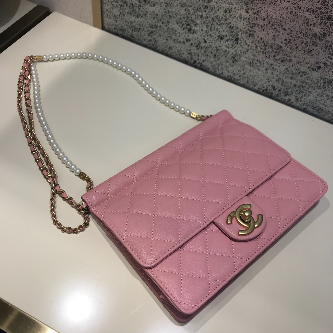 Chanel 香奈儿 新款链条珍珠包大号 进口小羊皮 粉色  沙金