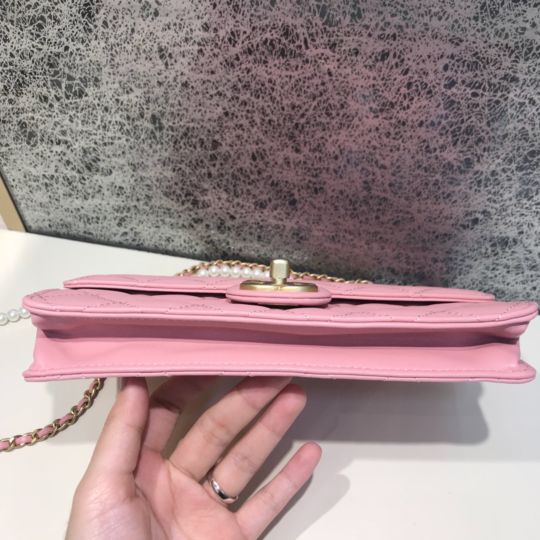 Chanel 香奈儿 新款链条珍珠包大号 进口小羊皮 粉色  沙金