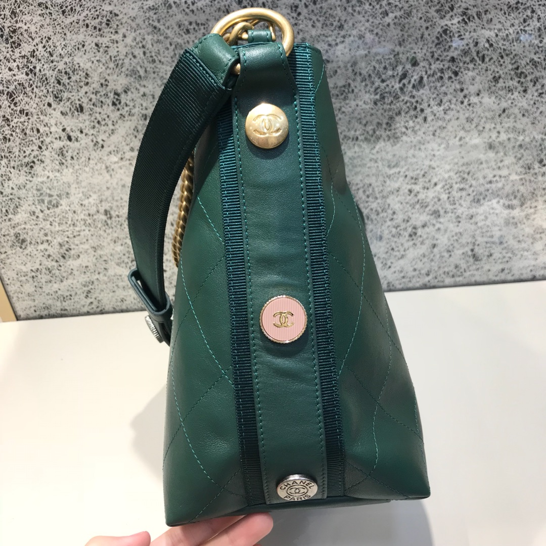 Chanel 香奈儿 Hobo bag 顶级代购版本 23cm 原厂小牛皮 绿色