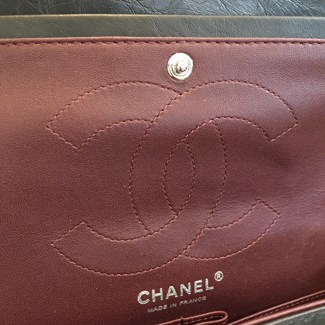 Chanel 香奈儿 复刻2.55 大Ｖ款 代购版本 28cm 进口树羔皮 黑色 银扣