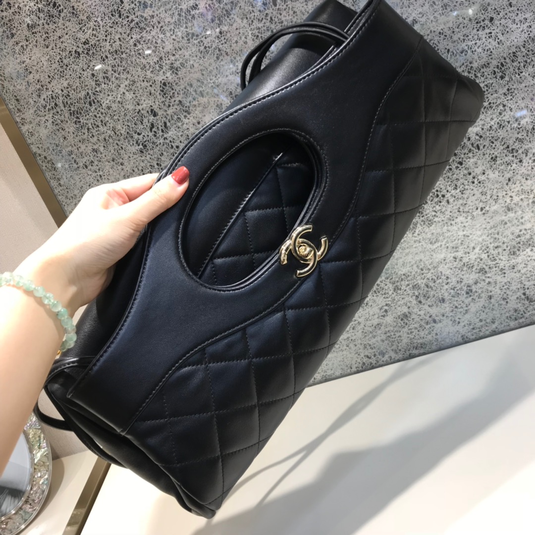 Chanel 31购物袋原厂树纹皮 金扣 可单肩背可折叠当手包 超实用 全黑色