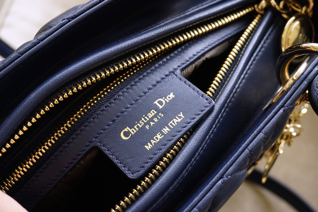 Dior 迪奥 戴妃包 Lady Dior 五格 24cm 羊皮 海军蓝 金扣