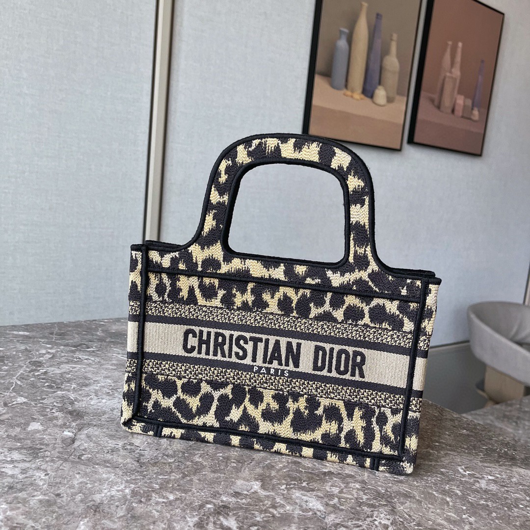 Dior 迪奥 购物袋 mini/22.5cm 豹纹图案，灵魂刺绣