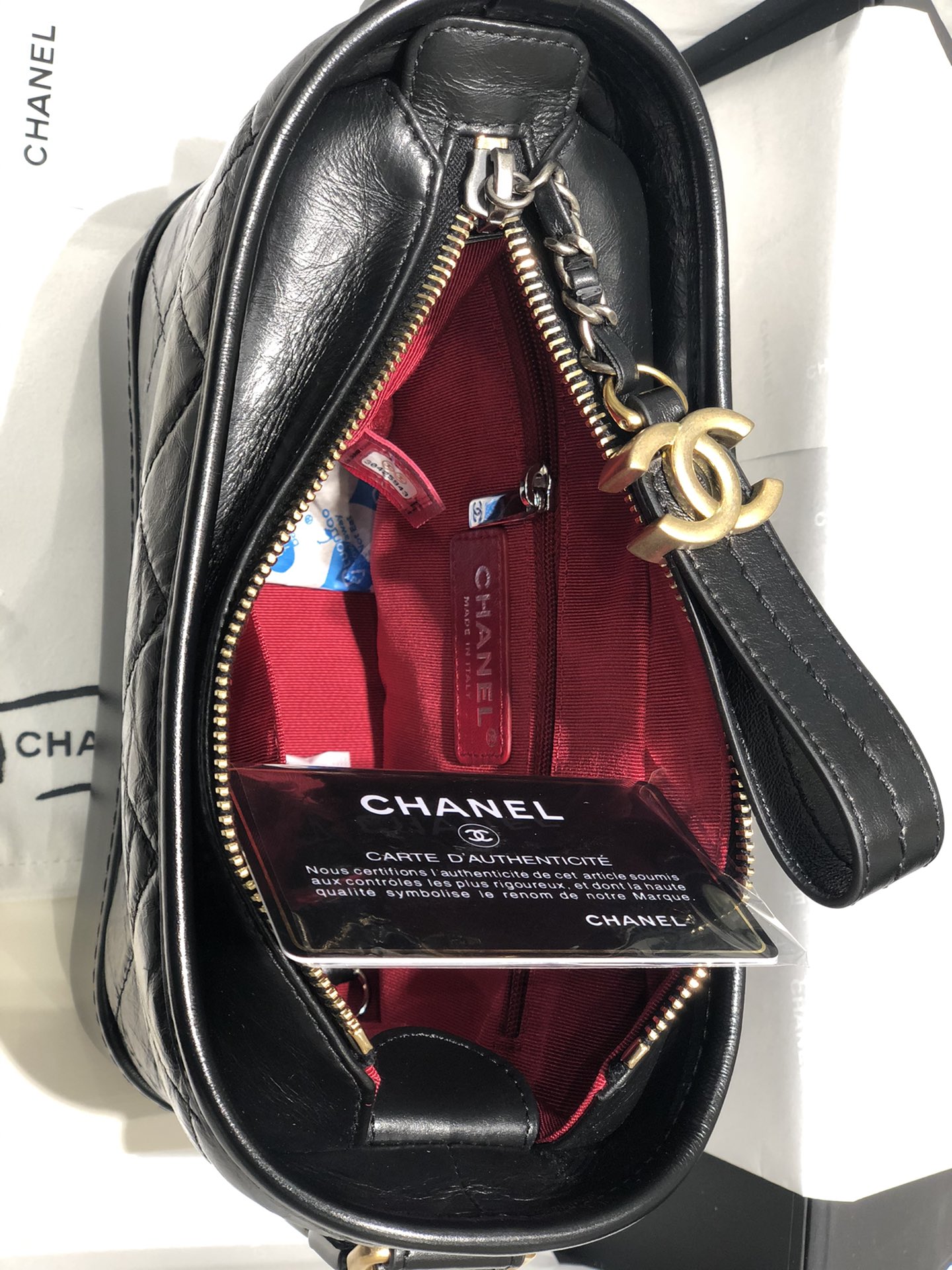 香奈儿 Chanel  流浪包经典黑 超级好搭配不挑人 女生必备的一款