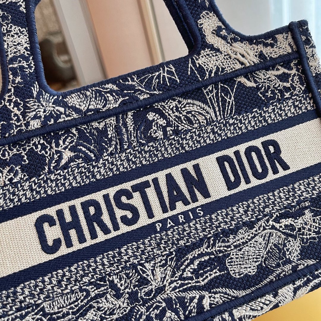 Dior 2021 迪奥 购物袋 mini/22.5cm 新蓝老虎 茹伊印花 标志性图案 突显反色效果