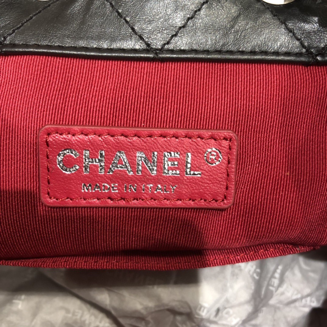 Chanel ｛真品级｝ Gabrielle  流浪双肩链条背包 小号 随意搭配都很好看每个率性女孩都应该拥有一个