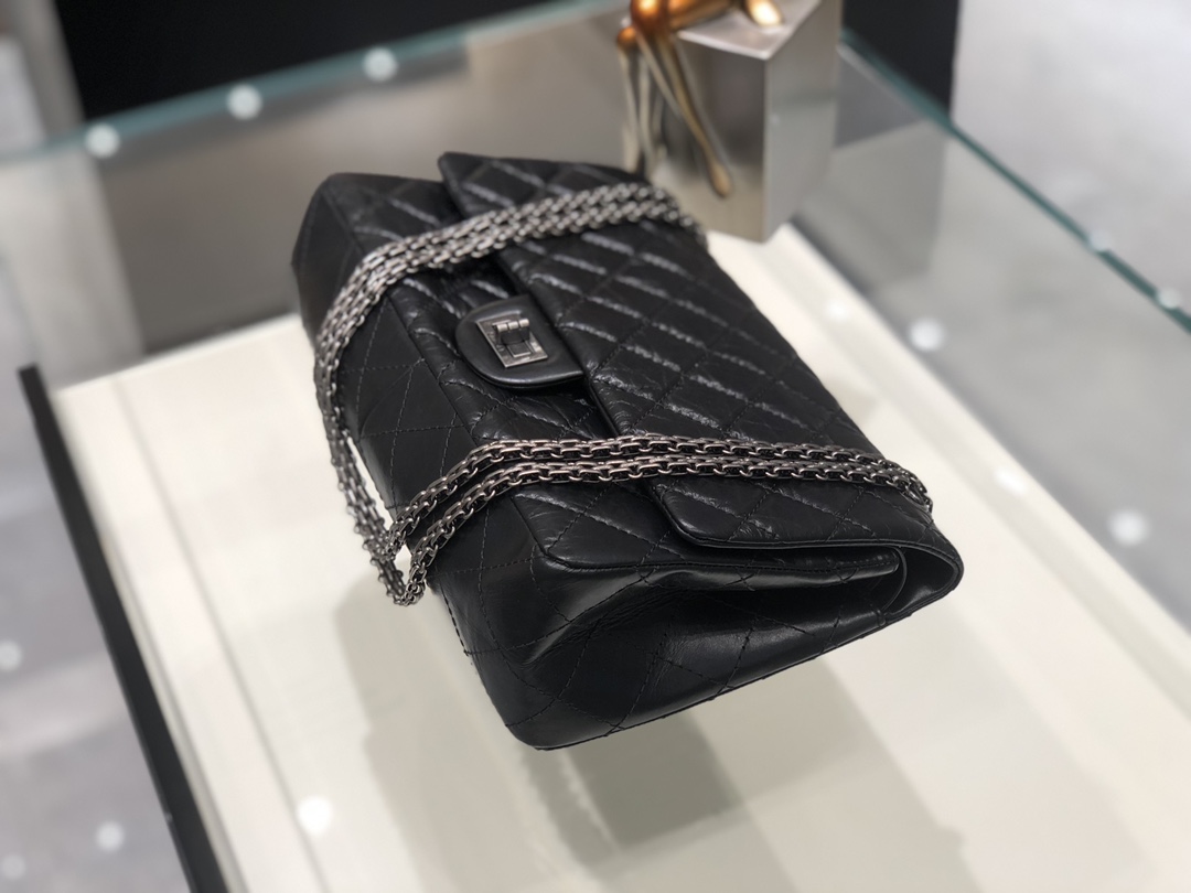 Chanel  2.55～顶级代购版本～黑色～古银扣～意大利原厂树纹牛皮～现货28Cm
