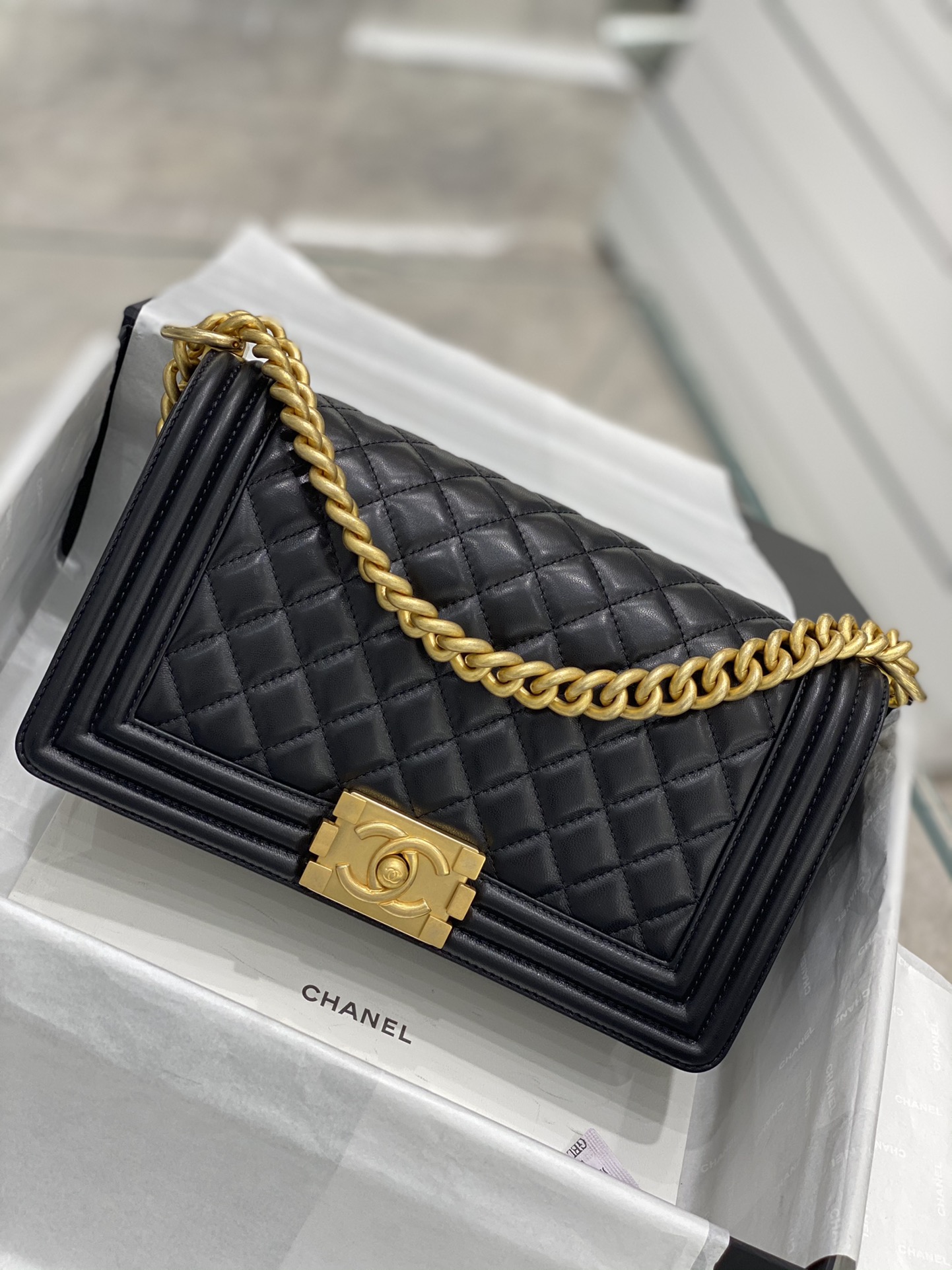 Túi xách Chanel boy kim tuyến #44 Túi xách Chanel boy kim tuyến