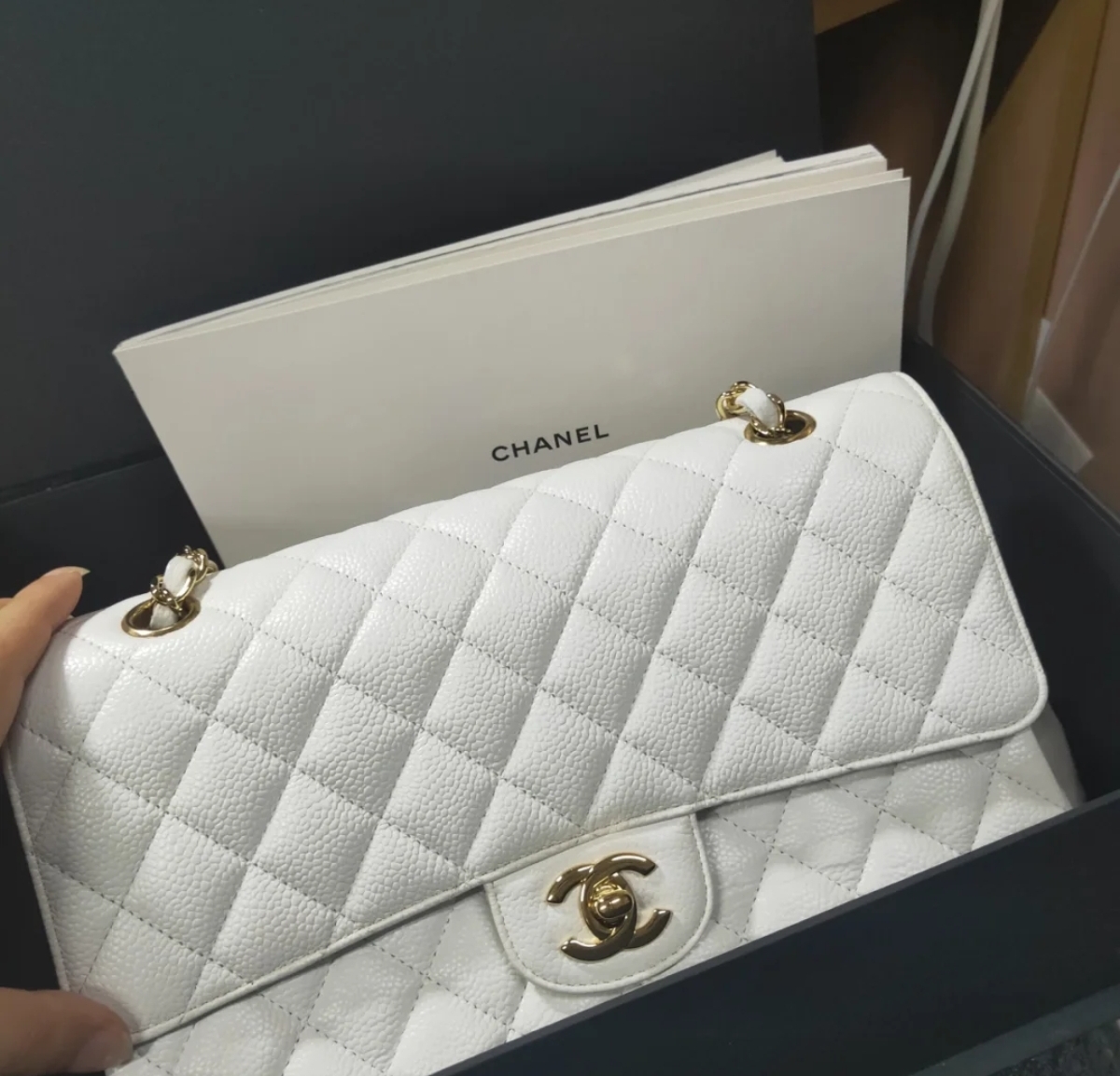 现货  【真品级】Chanel CF 25  热卖色白色+亮金扣  法国原厂Haas球纹鱼子酱牛皮  