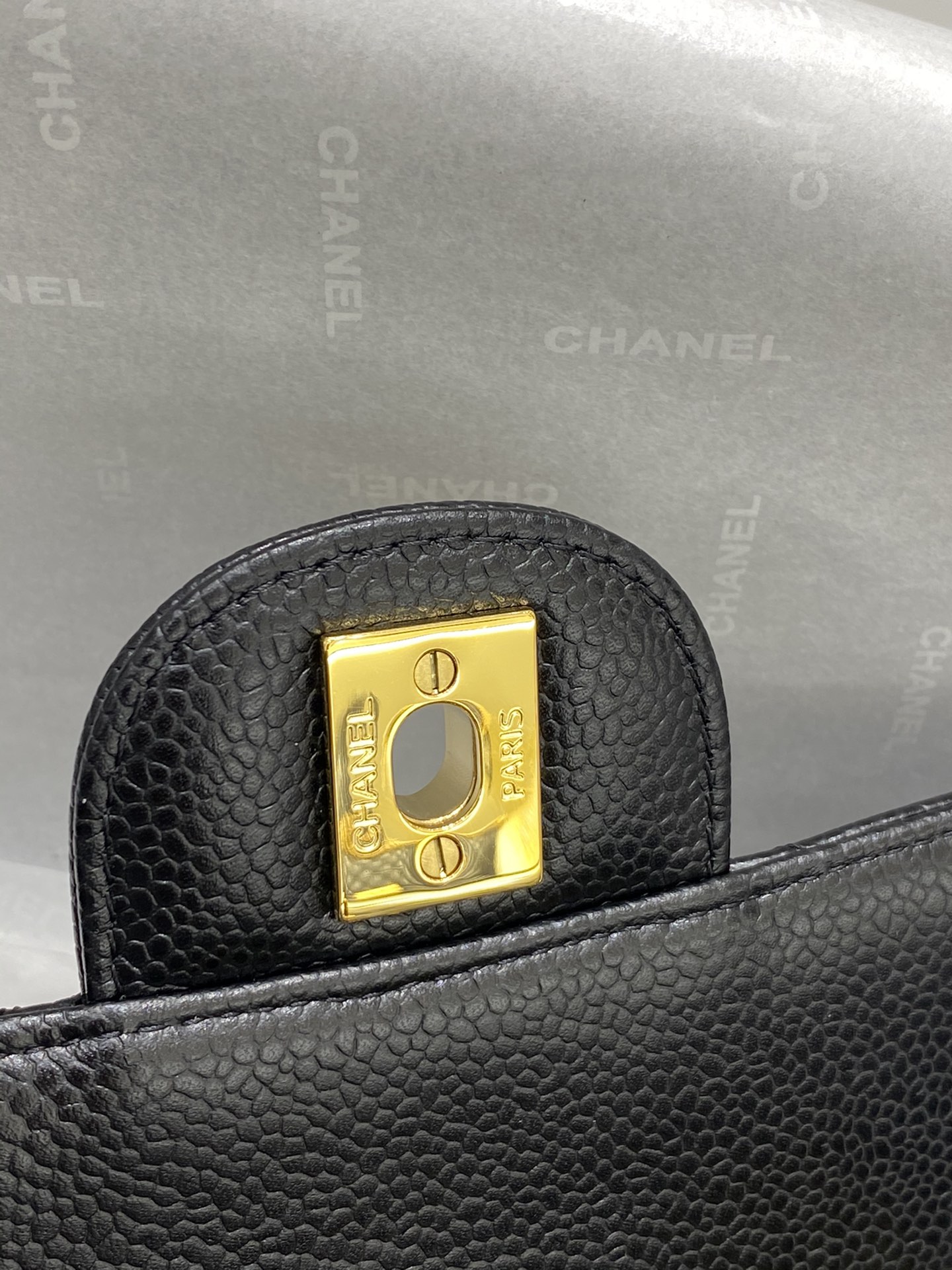 现货 真品级 Chanel CF 20→（盖头车线版）  黑色金扣  法国原厂Haas球纹鱼子酱牛皮 20cm