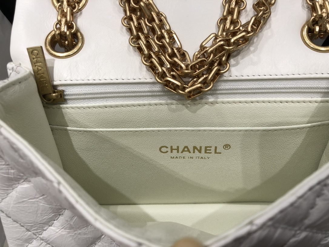 Chanel  2.55 《真品级》 20cm～意大利原厂树纹牛皮～奶白色～磨砂金扣
