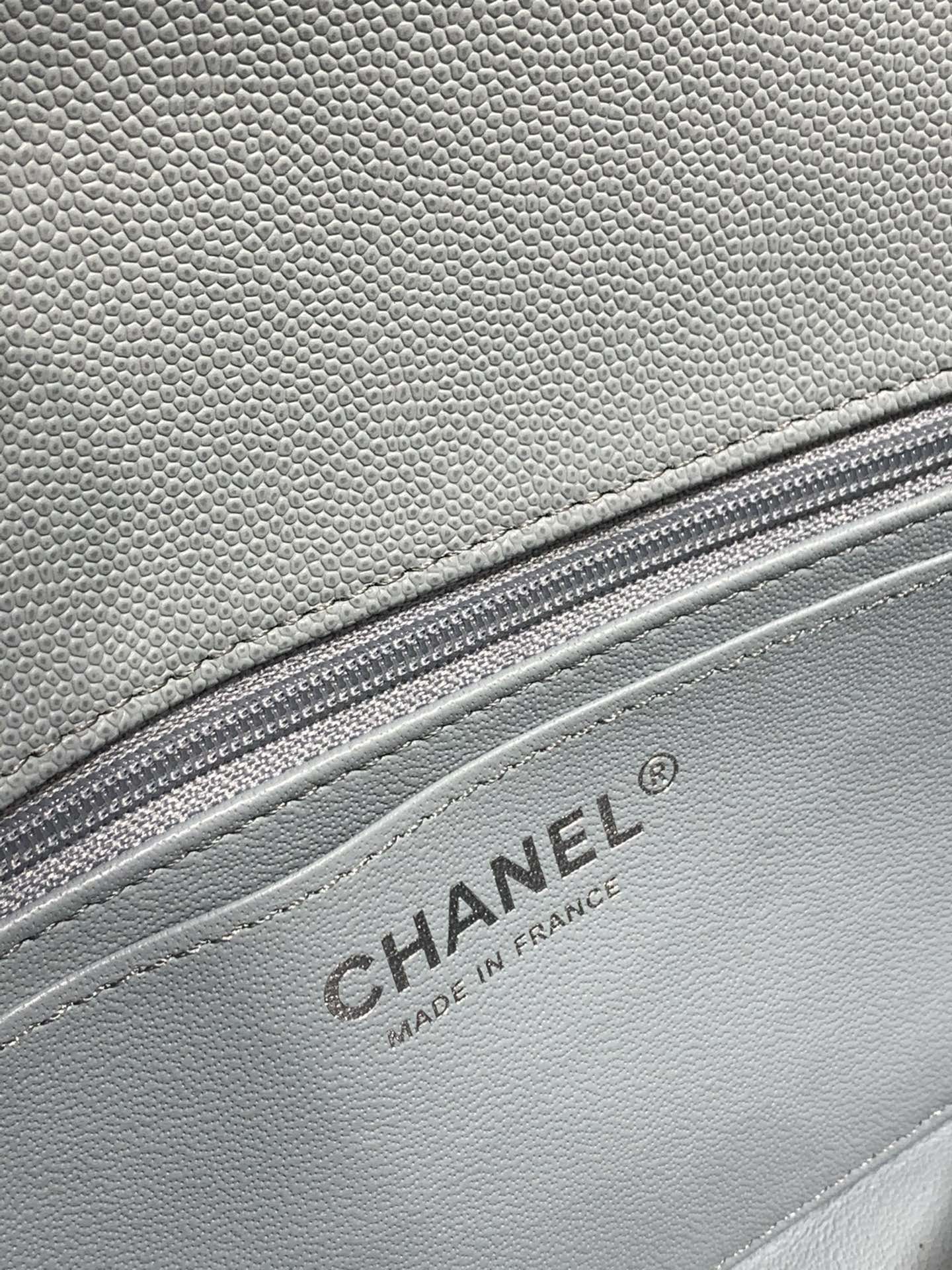 2021春夏新品 ️全钢银色金属  真品级 Chanel CF20 大Mini 灰蓝小球纹搭配银扣  法国原厂Haas球纹鱼子酱牛皮