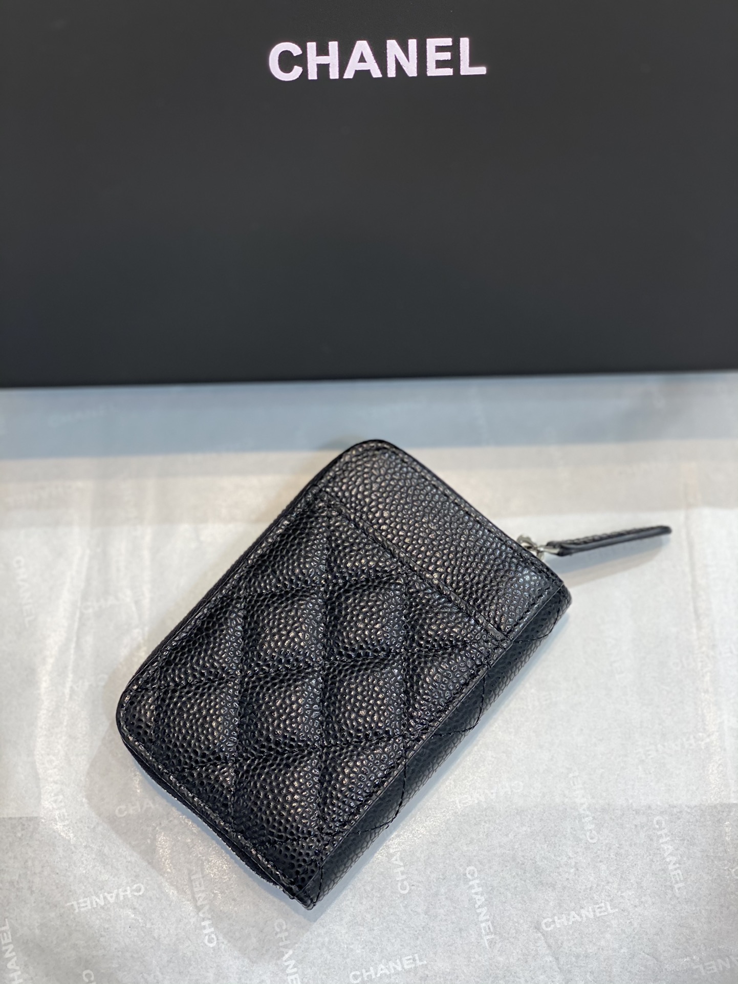 Chanel小零钱包 高品质 7.5×2×11.cm 经典菱格设计 鱼子酱牛皮 银扣
