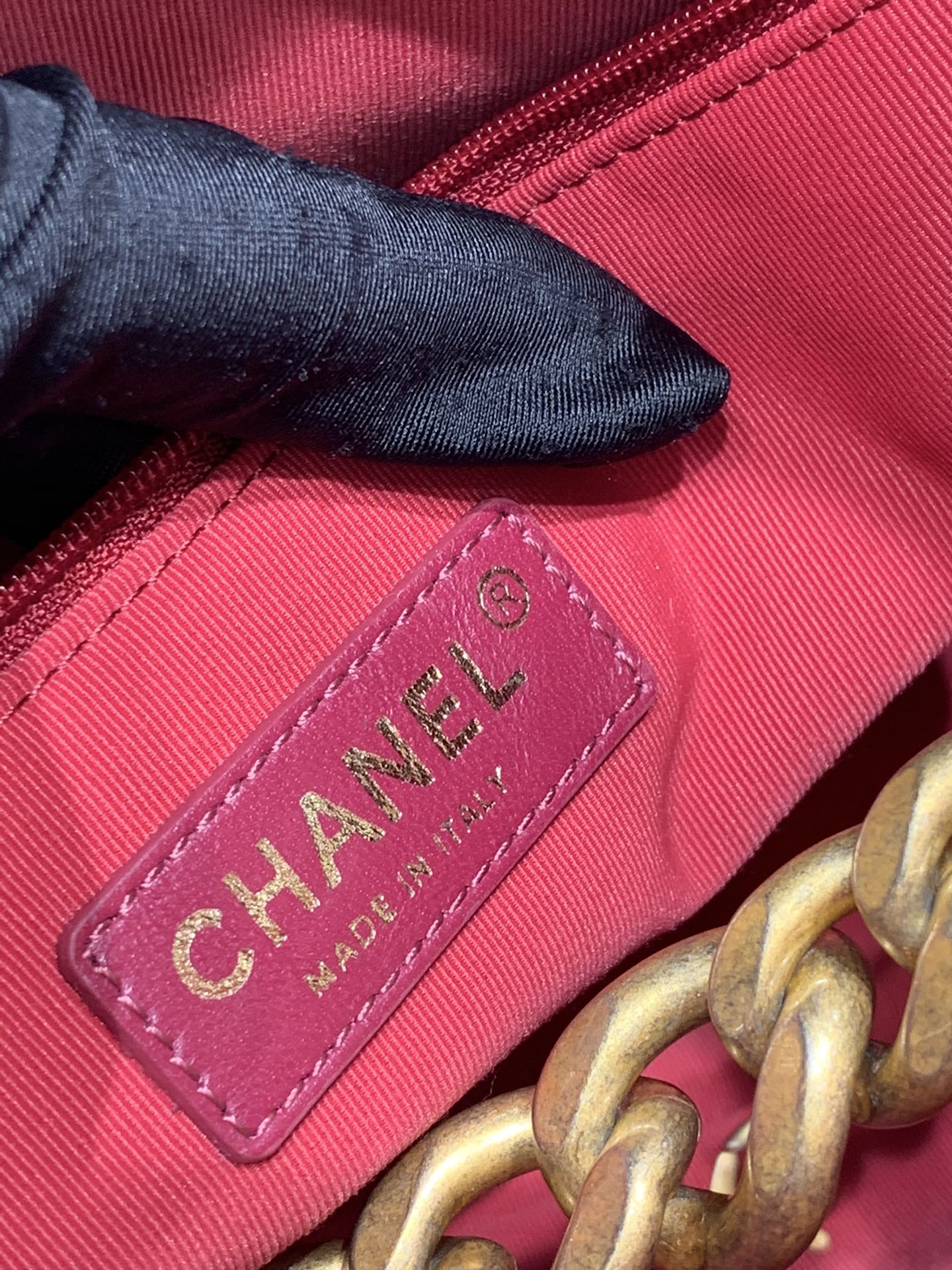现货Chanel 21秋冬新款之痞帅嬉皮包 29×28×7cm 容量超大