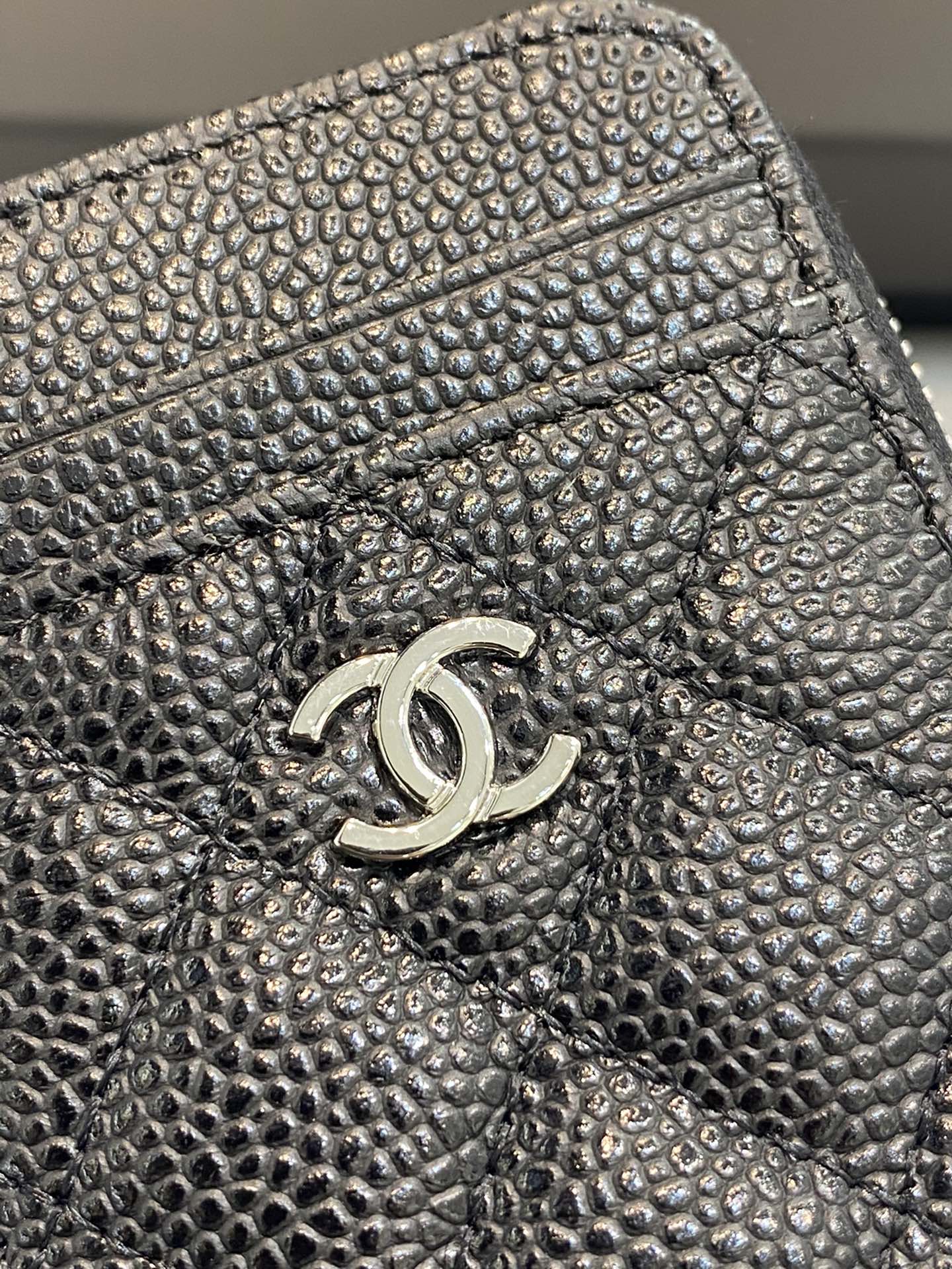Chanel小零钱包 高品质 7.5×2×11.cm 经典菱格设计 鱼子酱牛皮 银扣