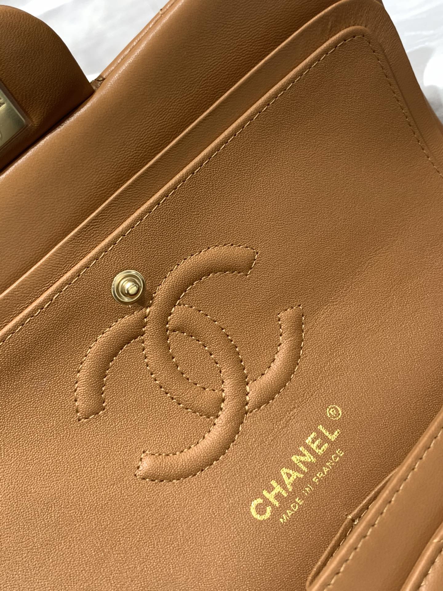 现货  【真品级】Chanel CF 23cm  原厂bodin joyeux 羔羊皮  经典永远百搭 焦糖色 浅金扣～