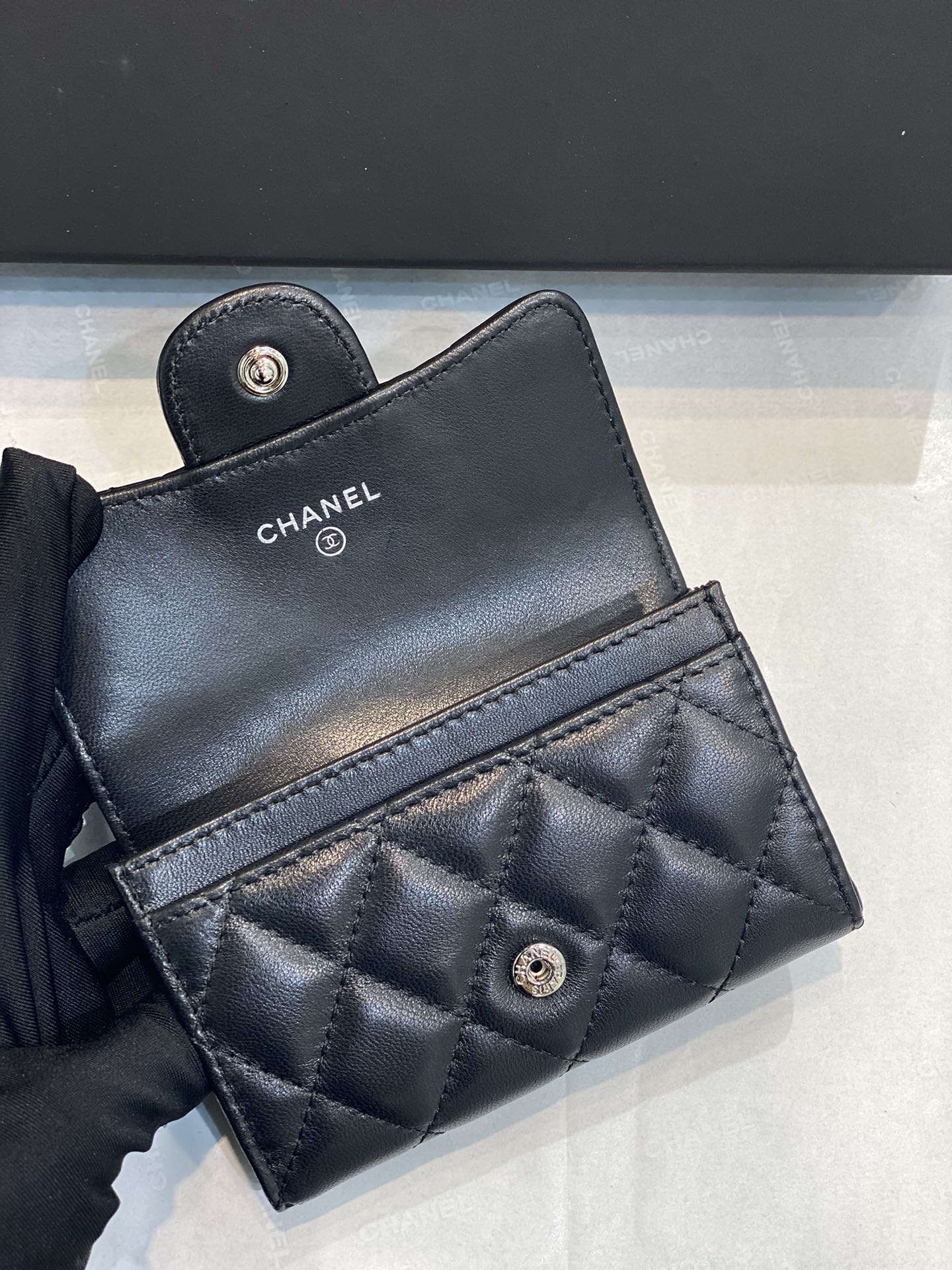爆款 Chanel 2020新款cf卡包 11*8.5*3cm 黑色 小羊皮 银扣