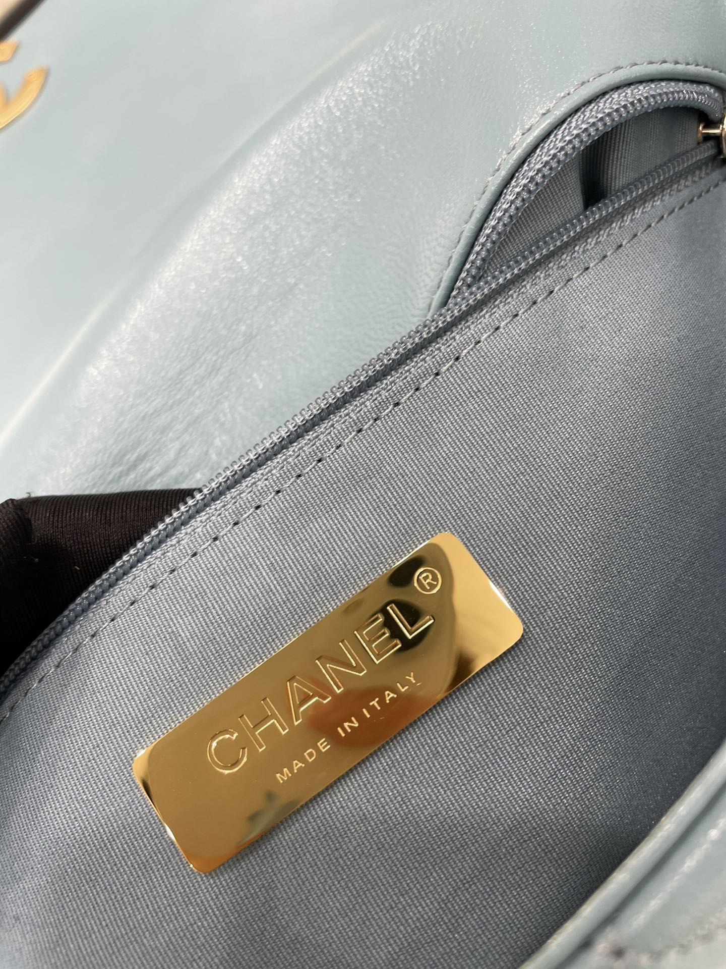 Chanel手袋 19系列 口盖包 中号 天空蓝 正品皮 中号尺寸：20x30x10cm