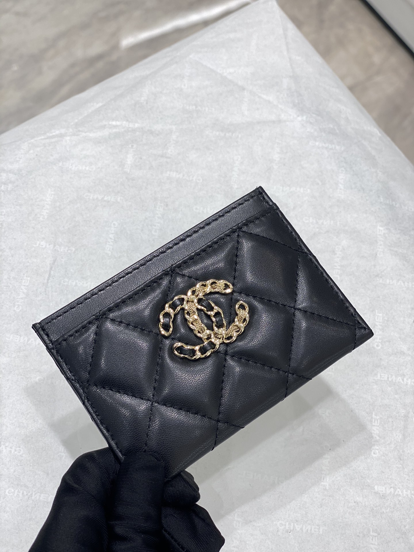 最新超薄卡包 Chanel全新logo设计 小羊皮～细节美到淋漓尽致 11*7.5*1
