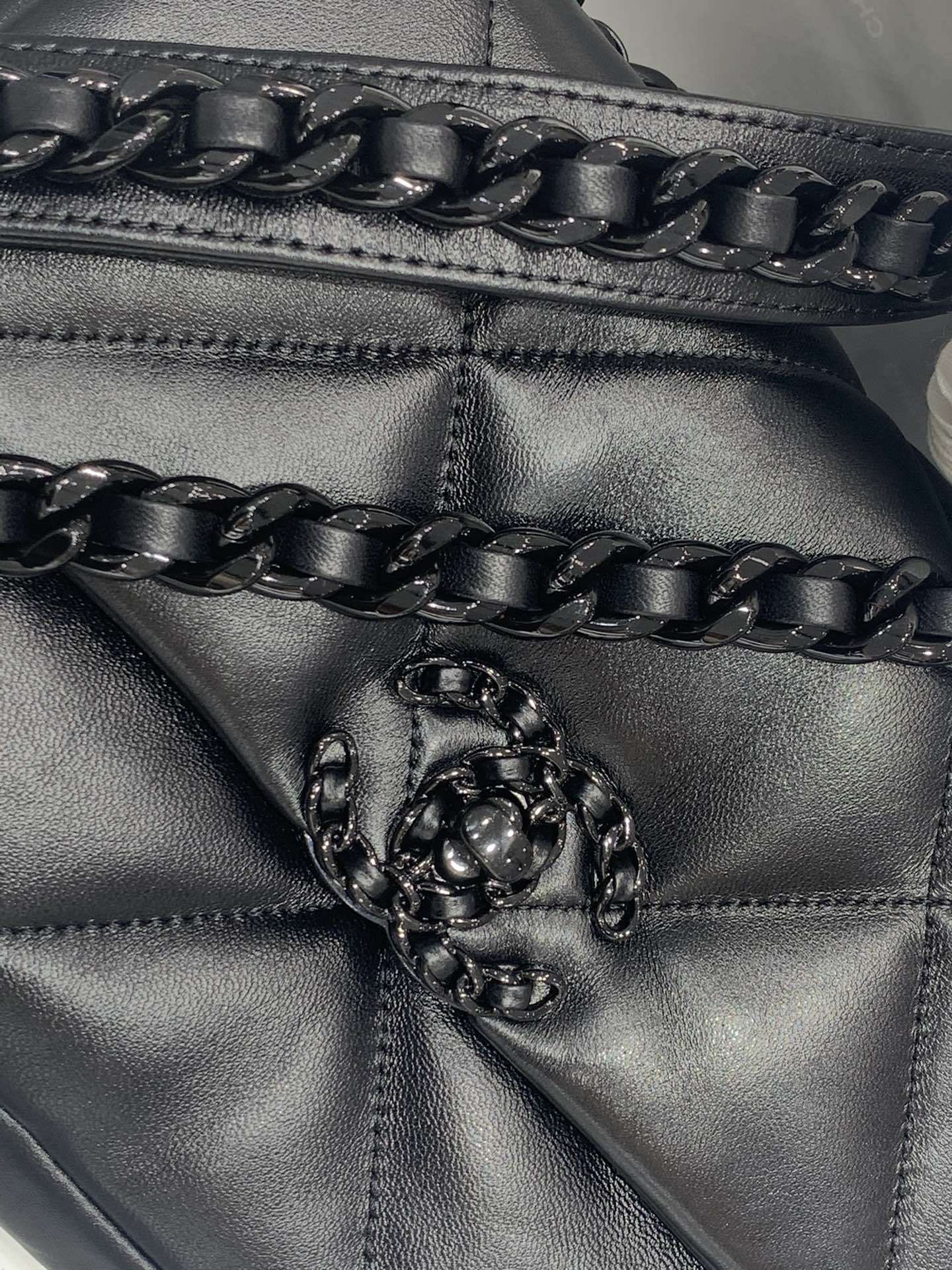 CHANEL隐藏款 19bag so black全黑 小香迷菱格纹、皮链袋、双C标志 26cm