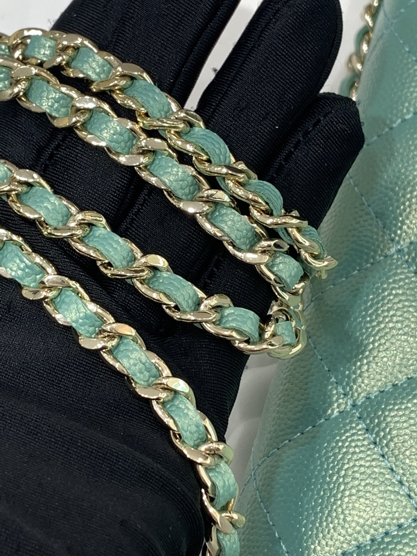【按扣版】Chanel WOC链条包 新款变色woc 珠光皮 不同光线变换出炫彩 19.5-13-3.5cm