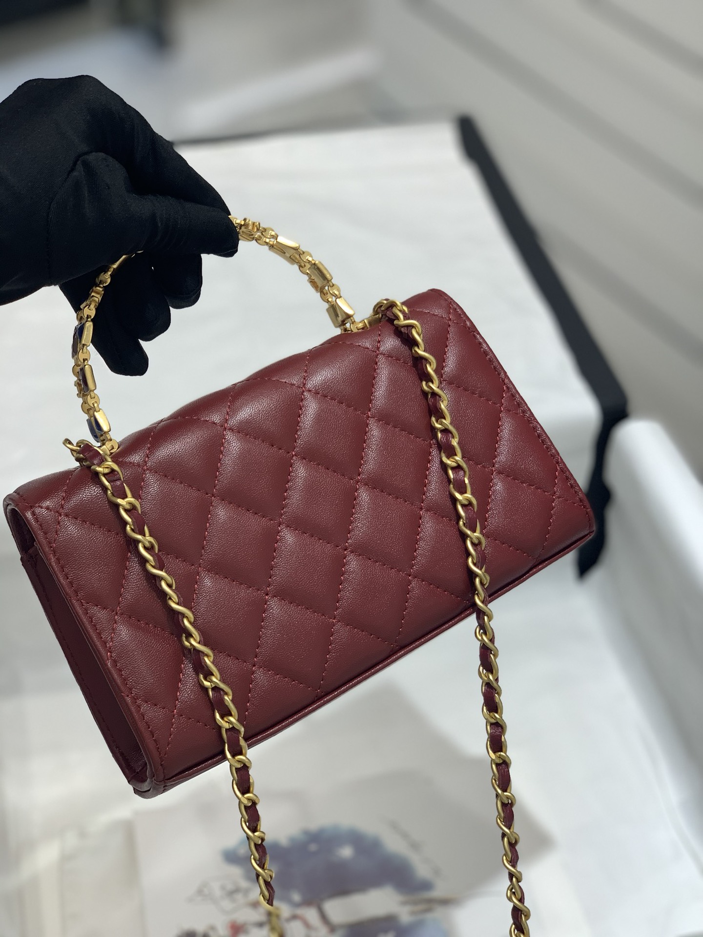 CHANEL 22B珐琅扣手柄包 Kelly 大号 复古金镂空设计 10-18-4.5cm-广州尚美皮具_原单包包工厂货源 CHANEL 22B珐琅扣手柄包 Kelly 大号 复古金镂空设计 10-18-4.5cm