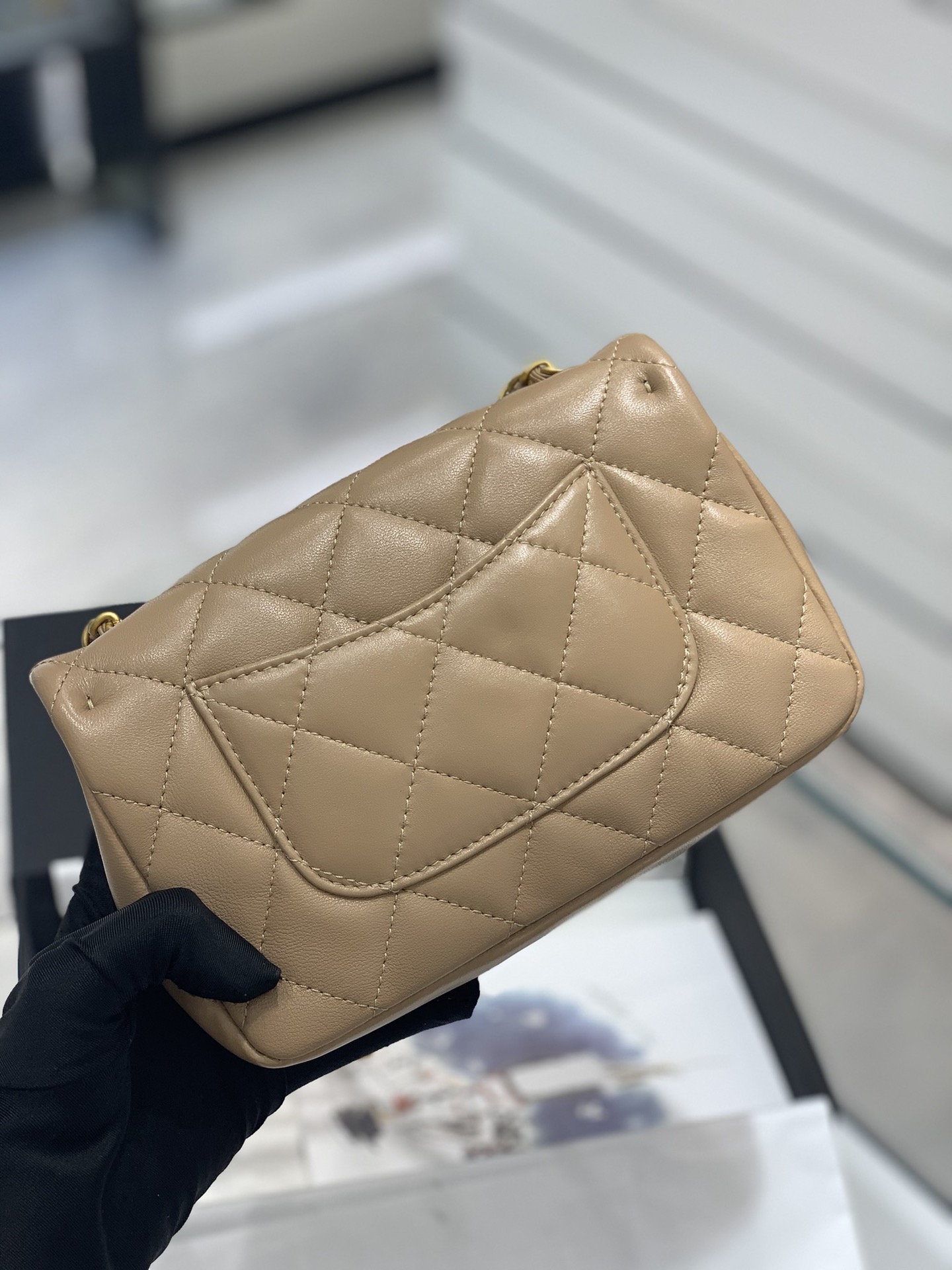 Chanel 上新啦 唯一的限量版 爱心链条mini cf cf经典版型加上爱心吊坠 18cm-广州尚美皮具_原单包包工厂货源 Chanel 上新啦 唯一的限量版 爱心链条mini cf cf经典版型加上爱心吊坠 18cm