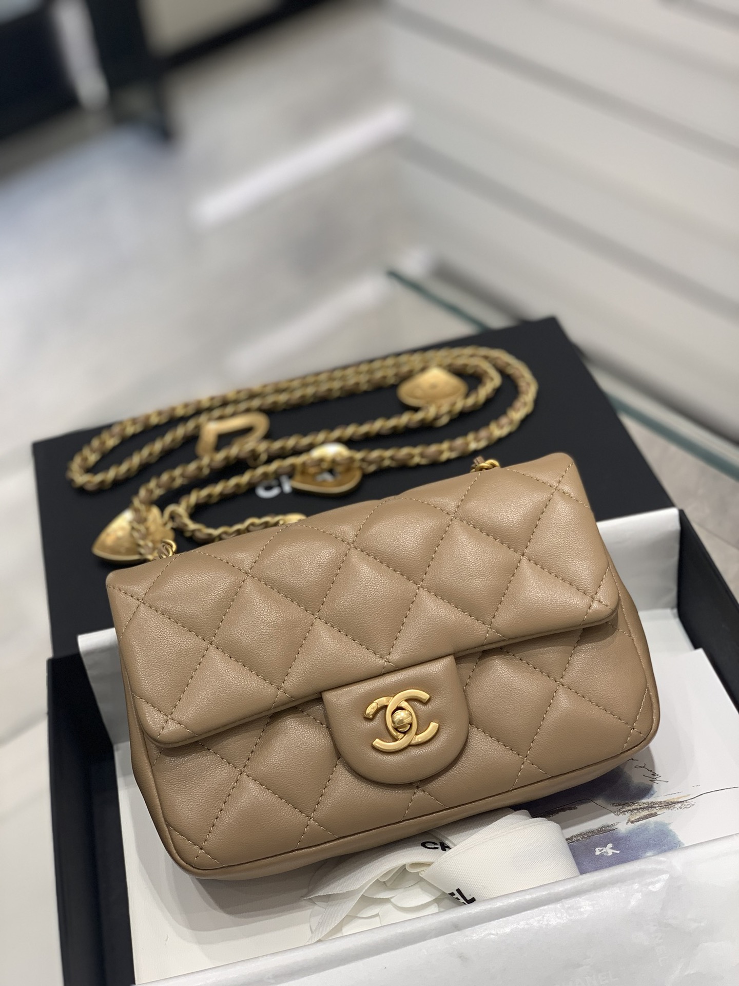 Chanel 上新啦 唯一的限量版 爱心链条mini cf cf经典版型加上爱心吊坠 18cm-广州尚美皮具_原单包包工厂货源 Chanel 上新啦 唯一的限量版 爱心链条mini cf cf经典版型加上爱心吊坠 18cm