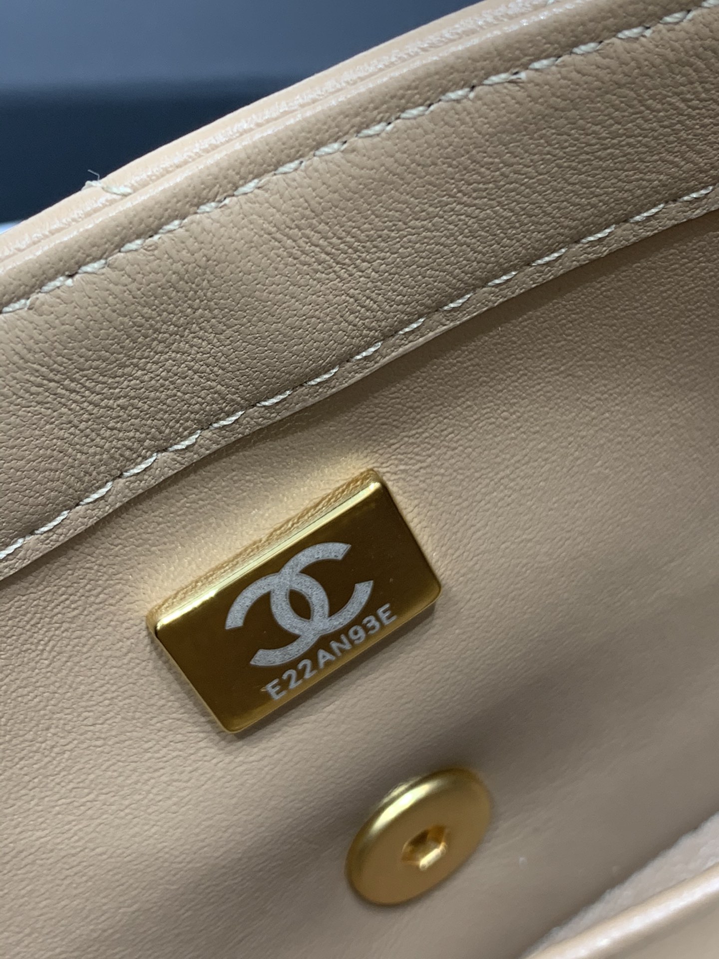 Chanel 上新啦 唯一的限量版 爱心链条mini cf cf经典版型加上爱心吊坠 18cm-广州尚美皮具_原单包包工厂货源 Chanel 上新啦 唯一的限量版 爱心链条mini cf cf经典版型加上爱心吊坠 18cm