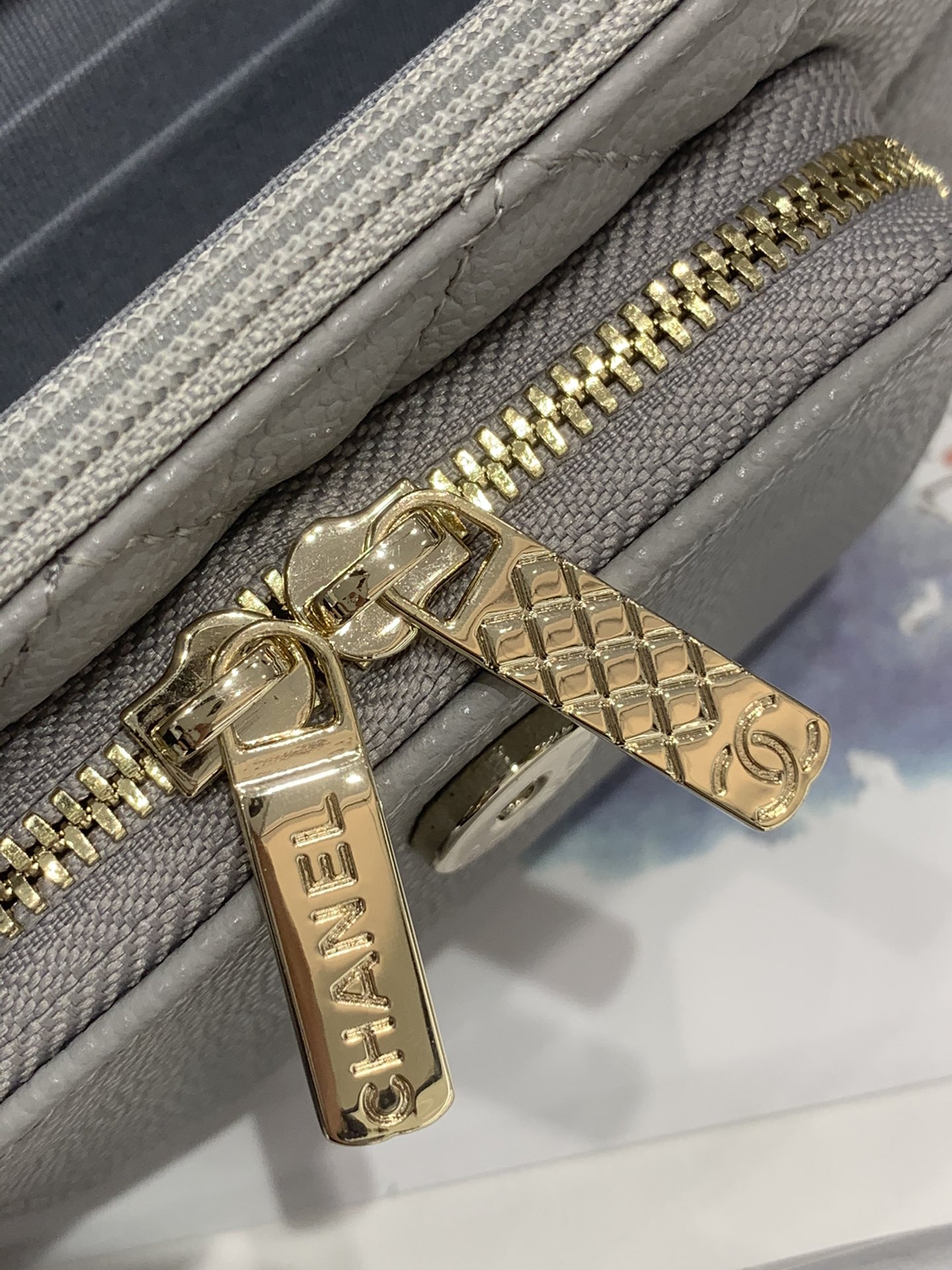 Chanel 香奈儿官网同步 邮差包mini号 荔枝牛皮 15*10.5*5cm-广州尚美皮具_原单包包工厂货源 Chanel 香奈儿官网同步 邮差包mini号 荔枝牛皮 15*10.5*5cm